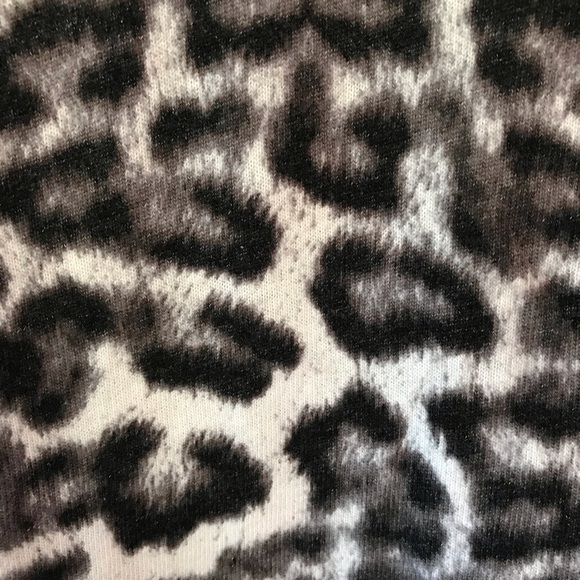 SPLENDID White Leopard Soft Knit Crop Top NWOT - Picture 5 of 7